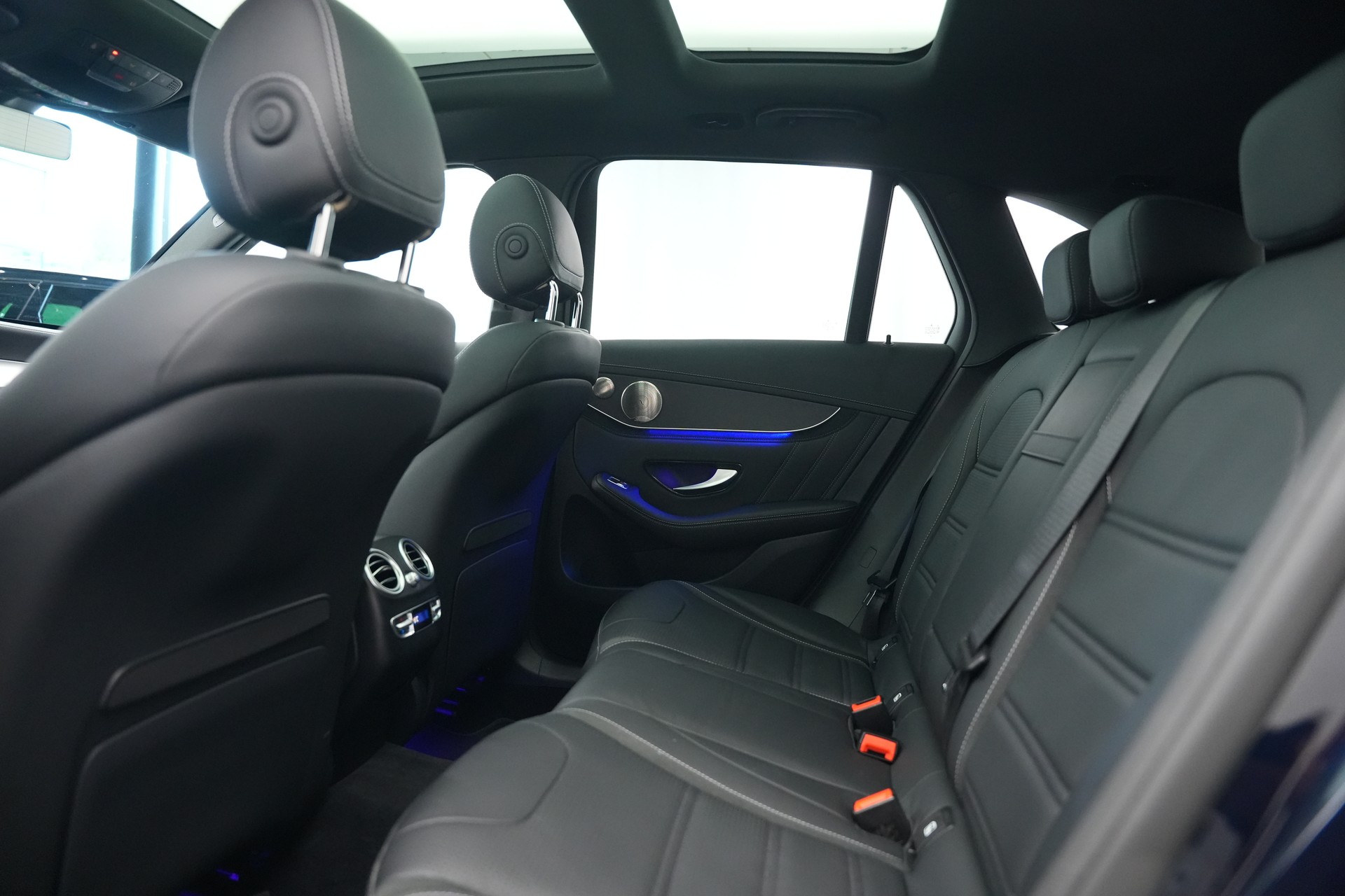 MERCEDES-BENZ GLC 63 S AMG 4Matic 9G-Tronic *CH-Fahrzeug*-image-15