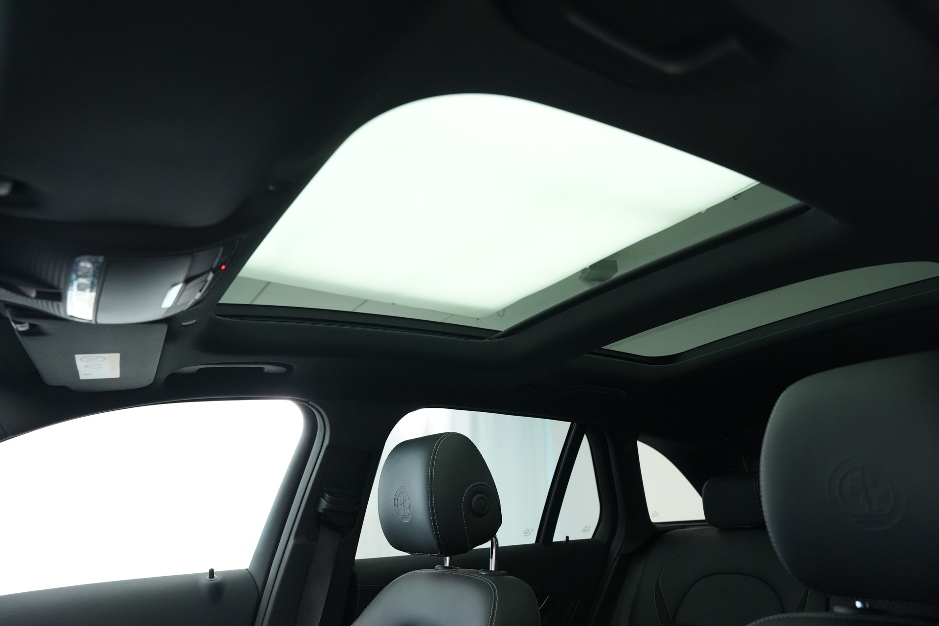 MERCEDES-BENZ GLC 63 S AMG 4Matic 9G-Tronic *CH-Fahrzeug*-image-14