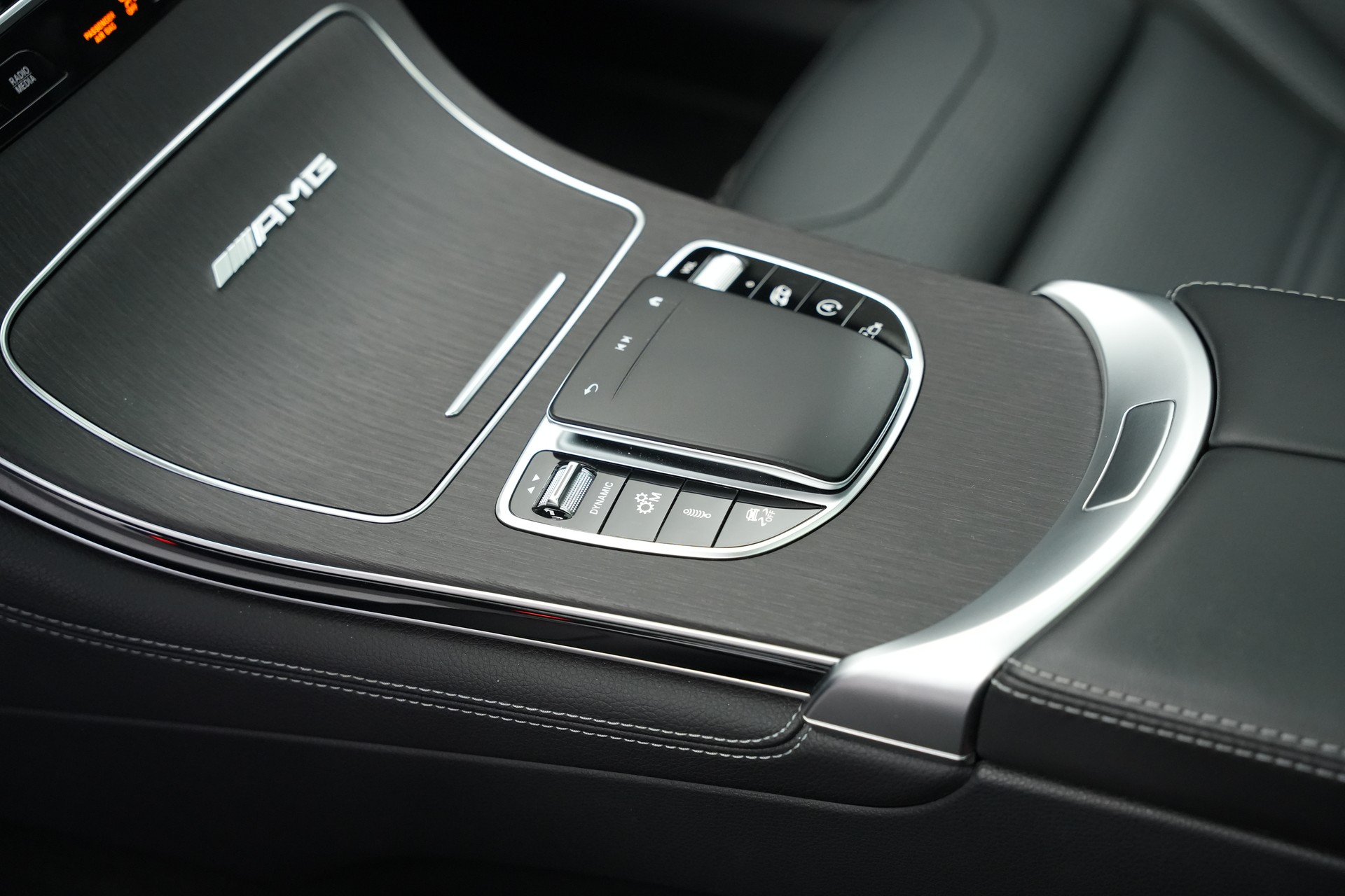 MERCEDES-BENZ GLC 63 S AMG 4Matic 9G-Tronic *CH-Fahrzeug*-image-31