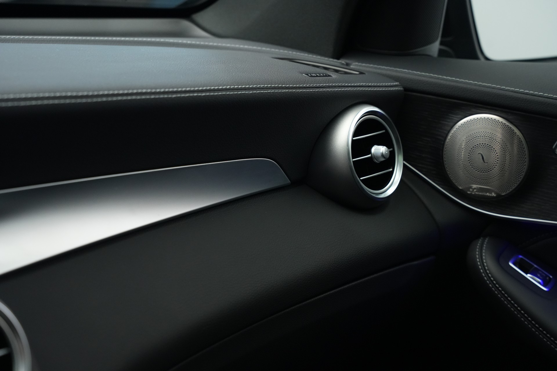 MERCEDES-BENZ GLC 63 S AMG 4Matic 9G-Tronic *CH-Fahrzeug*-image-29