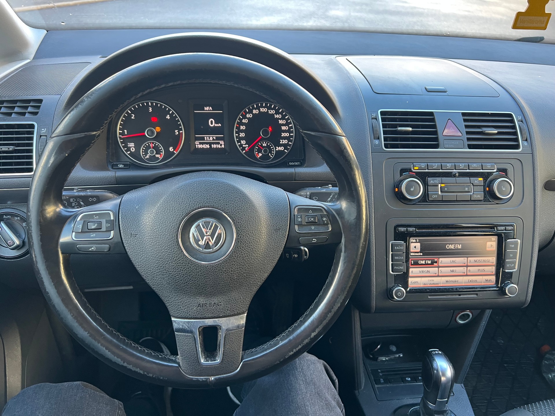 VW Touran 1.6 TDI Trendline DSG-image-12