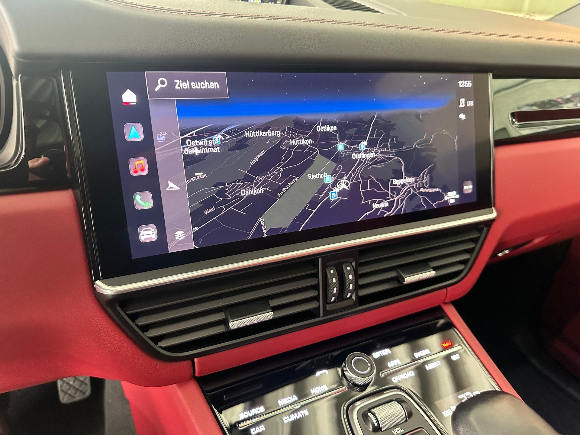 PORSCHE Cayenne Coupé 3.0 V6 E-Hybrid-image-12