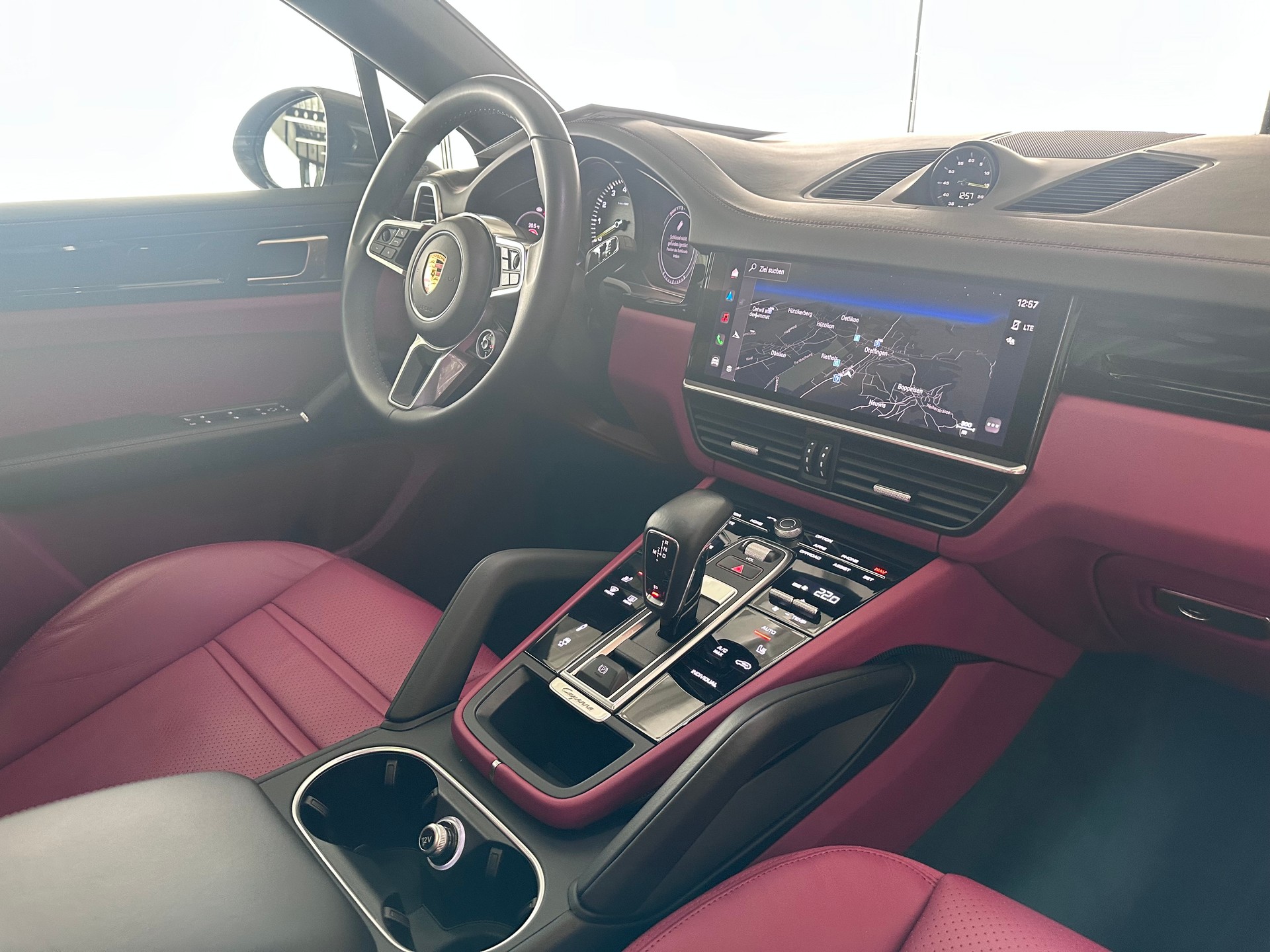 PORSCHE Cayenne Coupé 3.0 V6 E-Hybrid-image-20