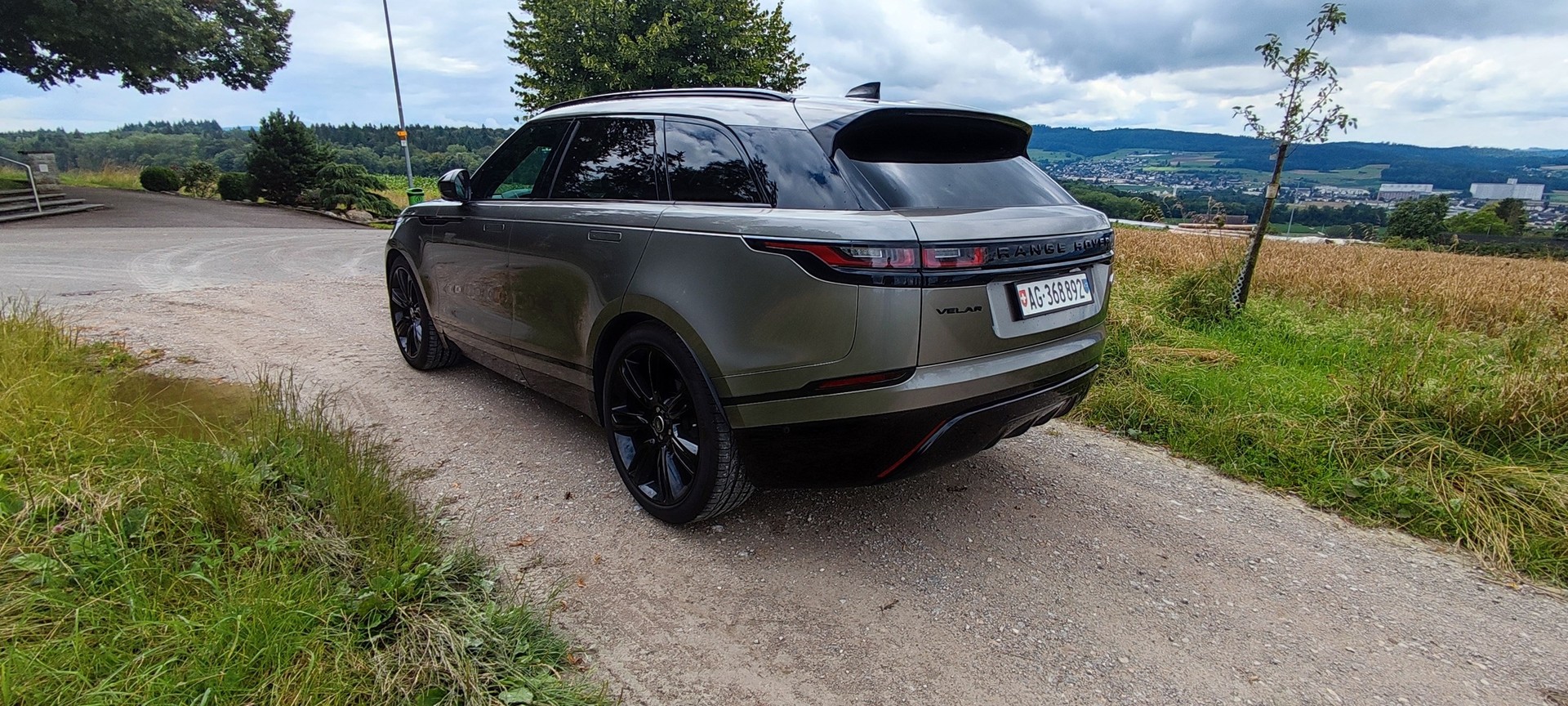 LAND ROVER Range Rover Velar R-Dynamic D 240 HSE Automatic-image-5