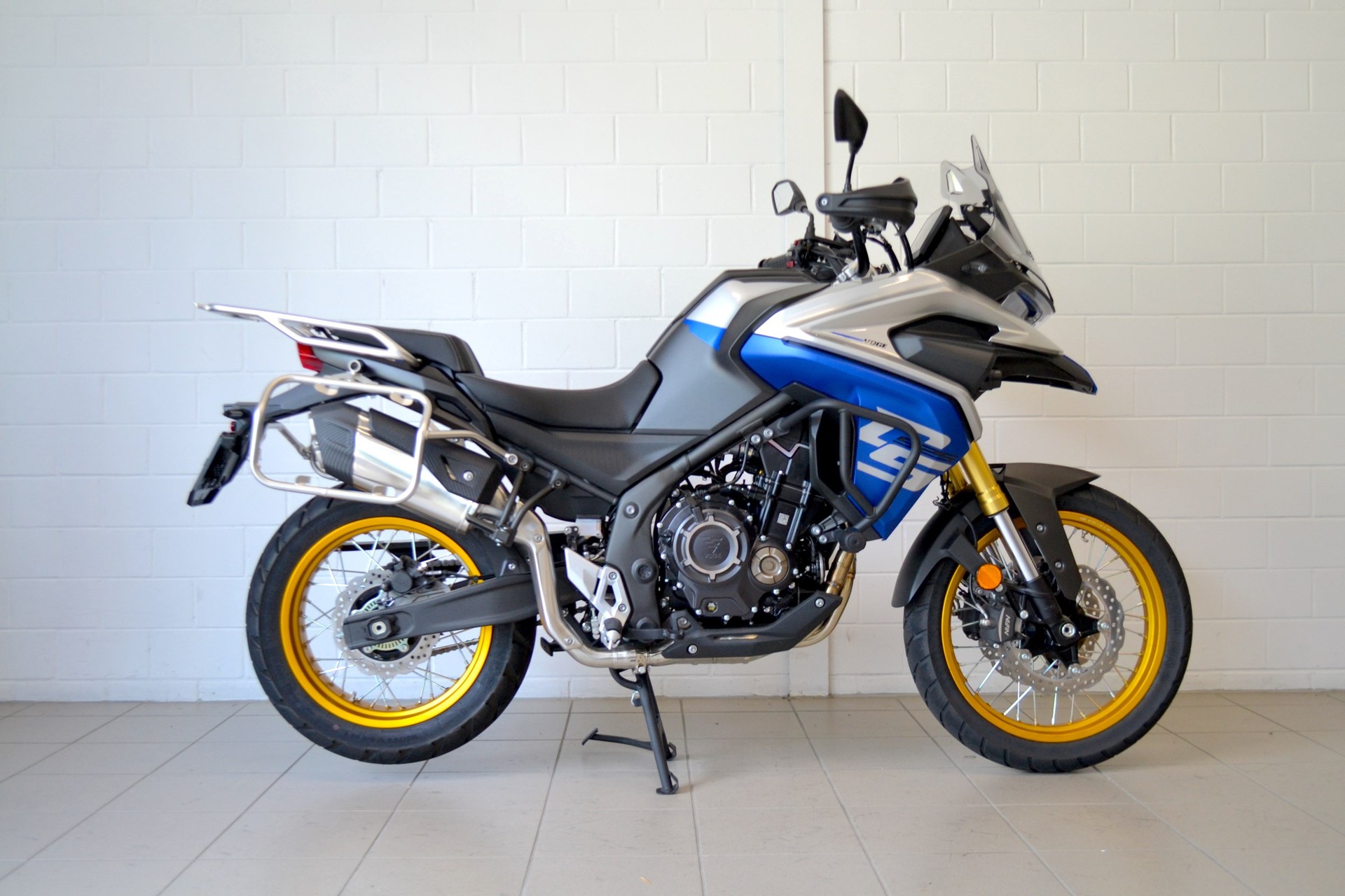 VOGE 525 DSX-image-8