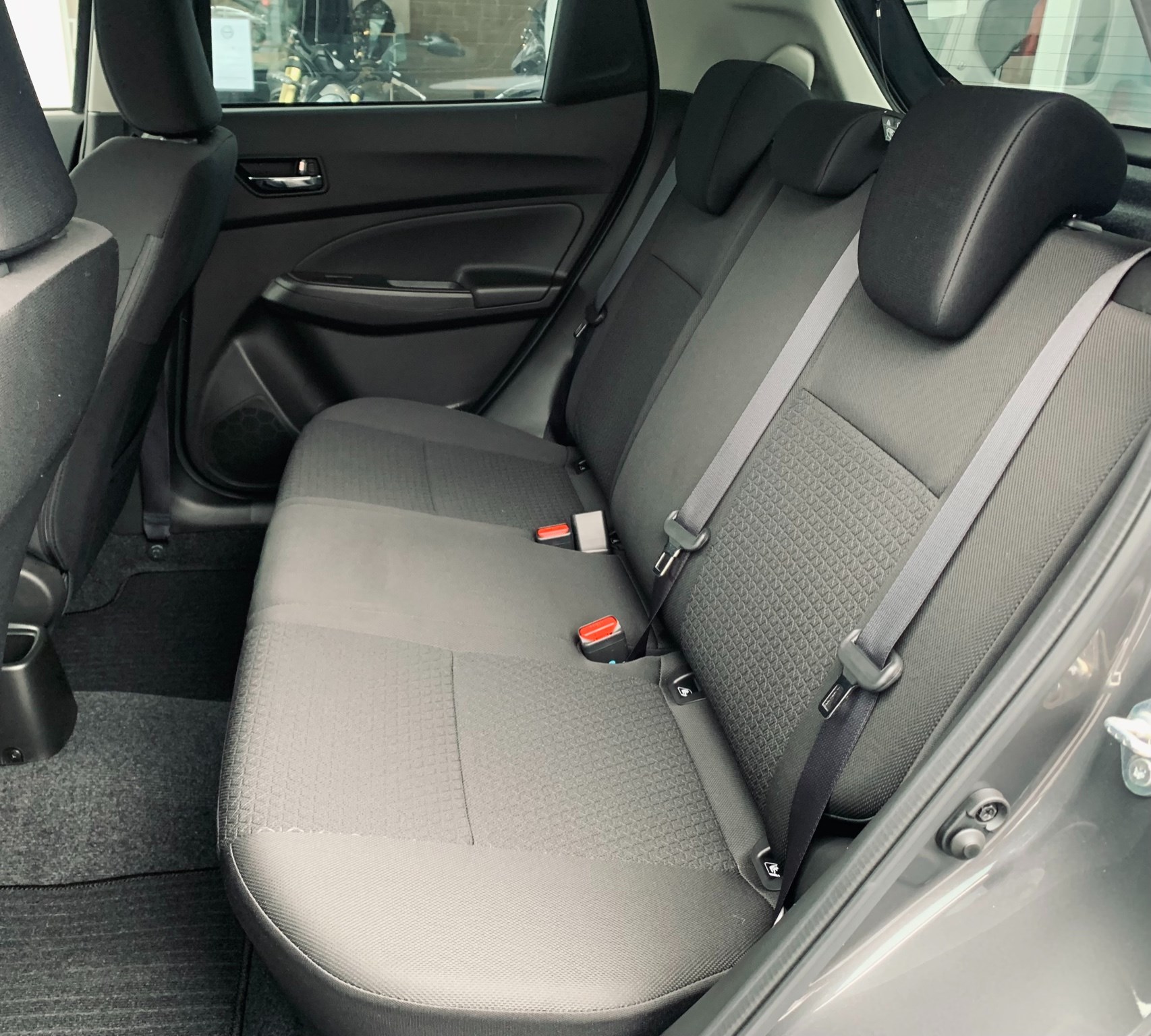 SUZUKI Swift 1.2 Compact Top Hybrid CVT-image-9