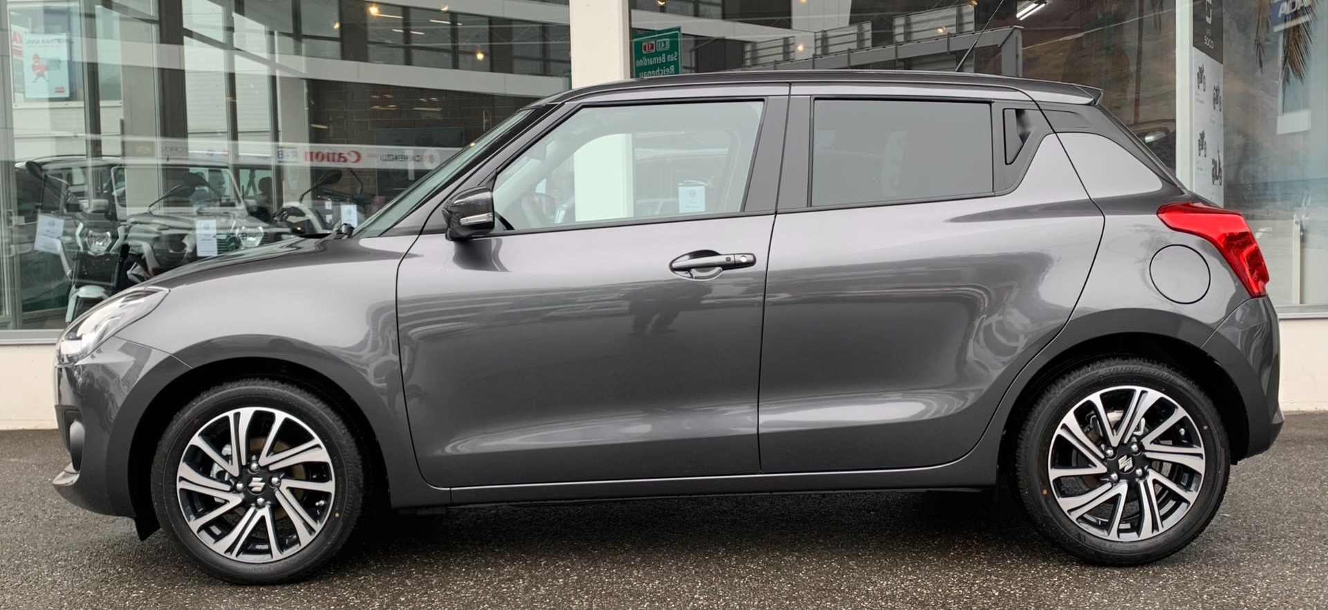 SUZUKI Swift 1.2 Compact Top Hybrid CVT-image-2