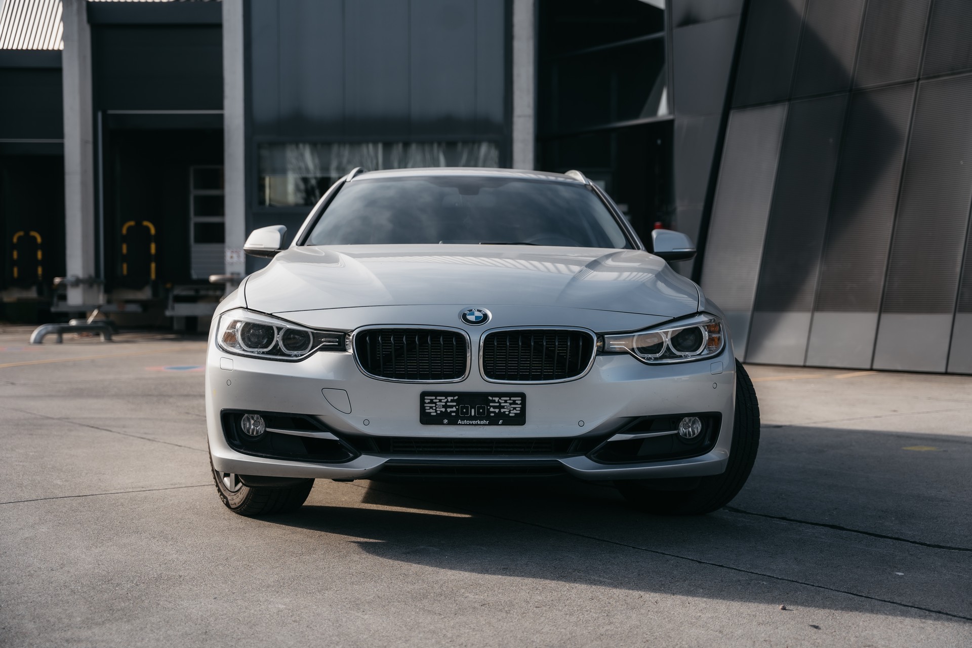 BMW 328i xDrive Touring Sport Line Steptronic-image-1