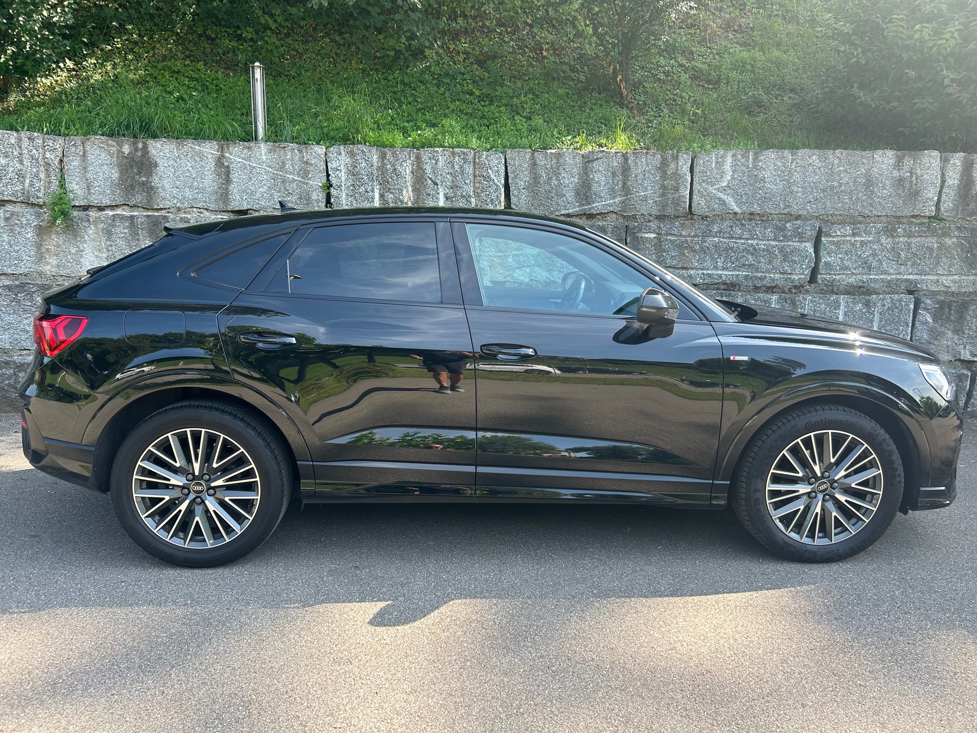 AUDI Q3 Sportback 35 TDI S line quattro-image-11