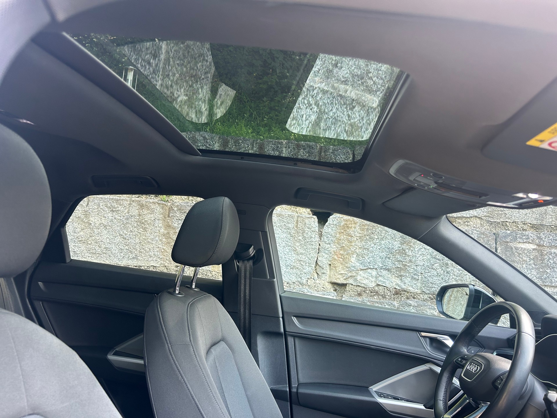 AUDI Q3 Sportback 35 TDI S line quattro-image-10