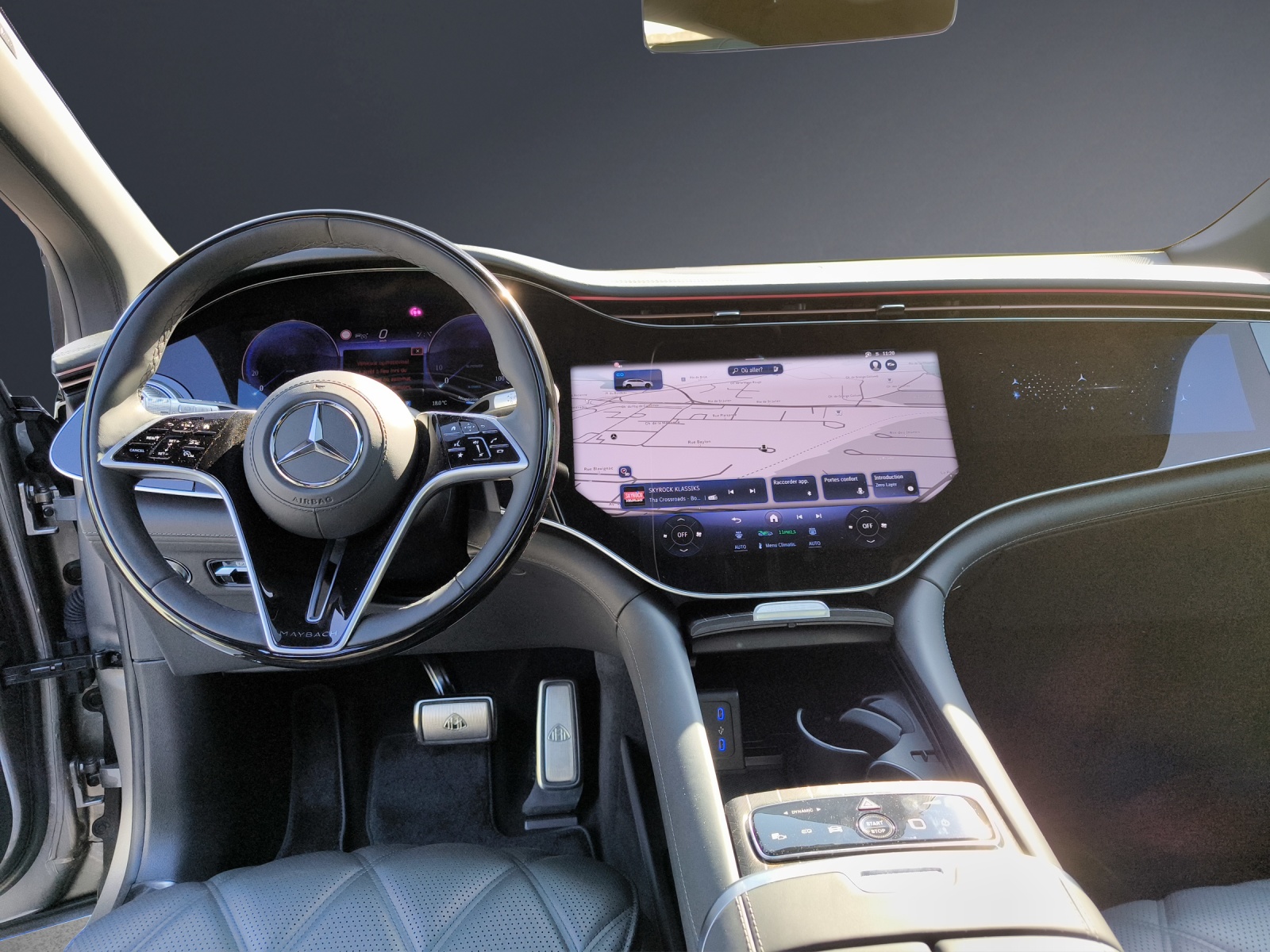 MERCEDES-BENZ EQS SUV 680 Maybach-image-6