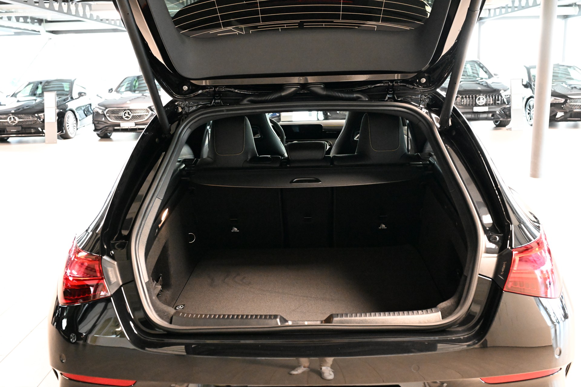MERCEDES-BENZ CLA Shooting Brake 45 S AMG 4Matic 8G-DCT-image-6