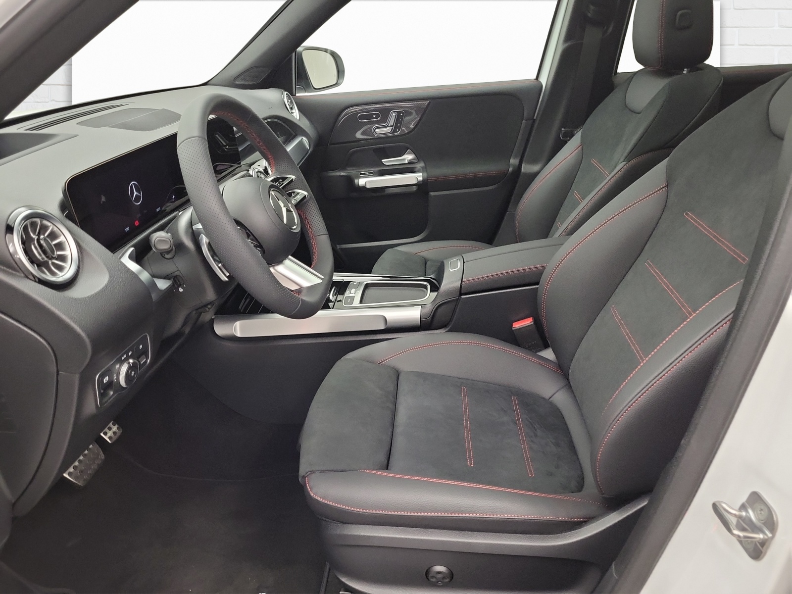 MERCEDES-BENZ GLB 220 d AMG Line 4Matic-image-6