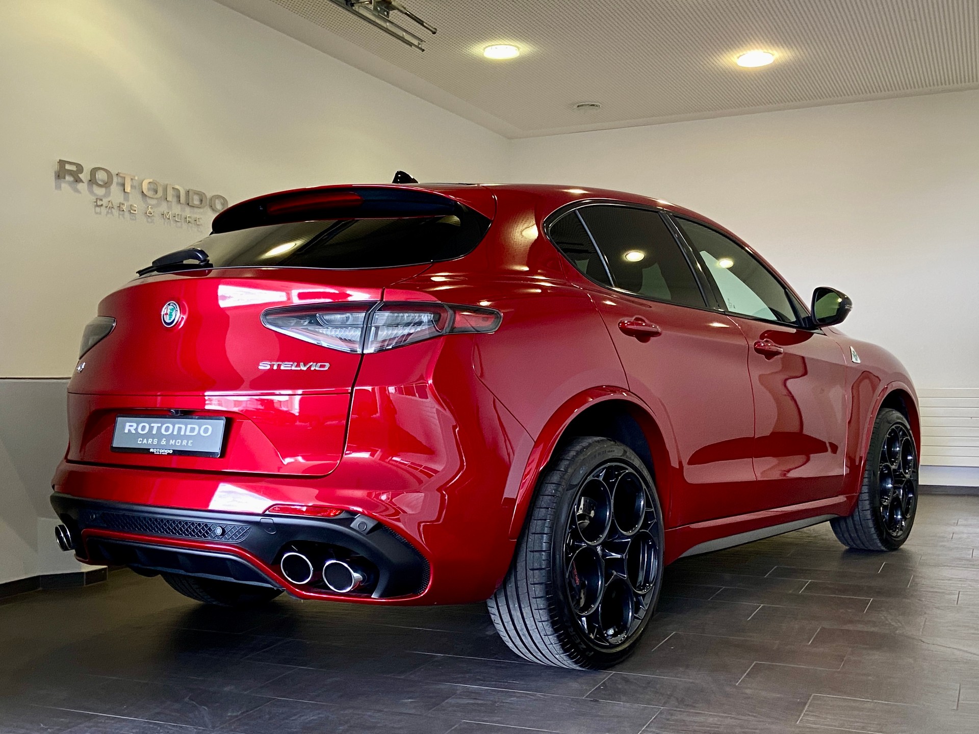 ALFA ROMEO Stelvio 2.9 V6 Quadrifoglio Sky 21 zoll Q4 AT8-image-1