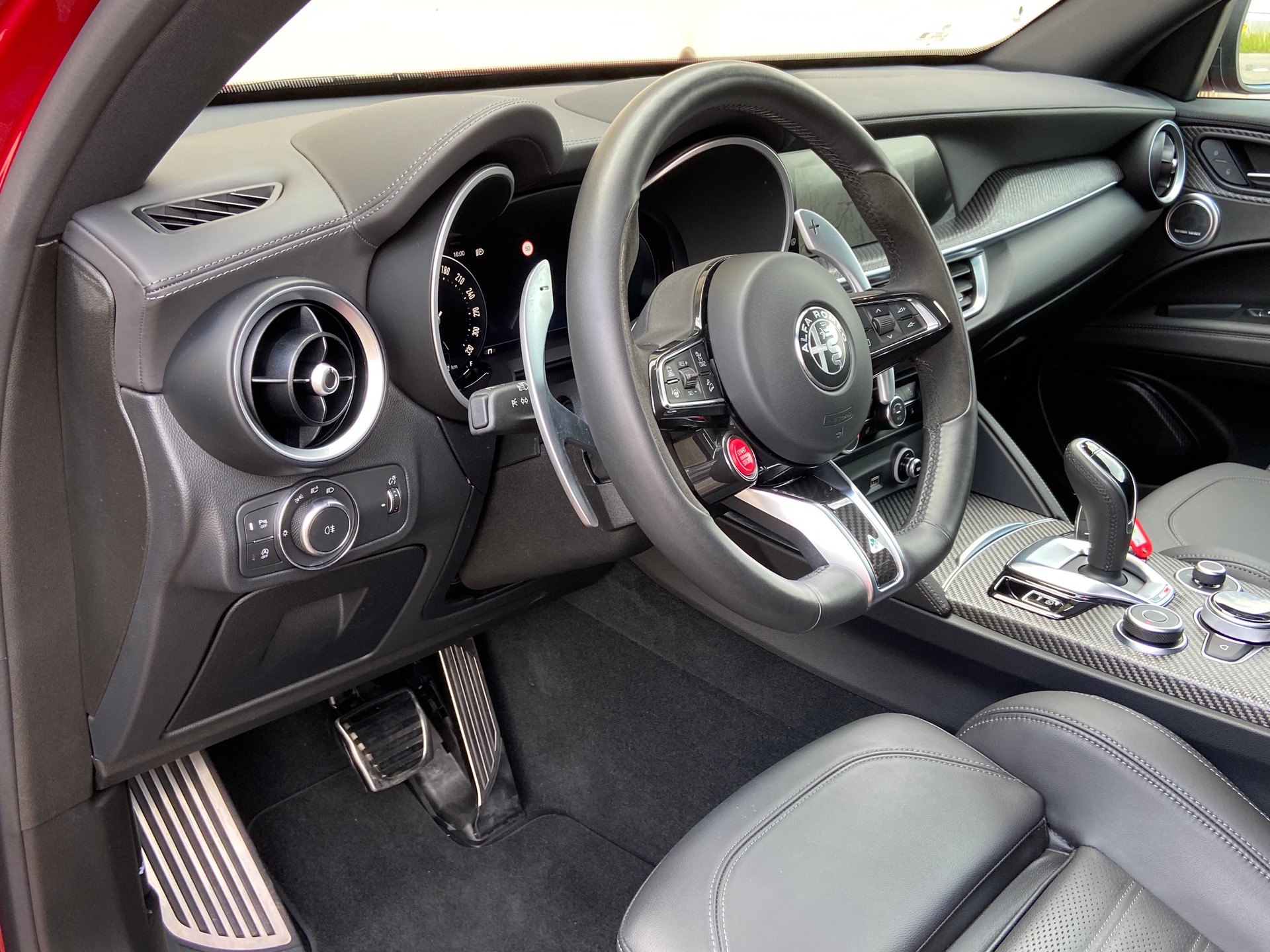 ALFA ROMEO Stelvio 2.9 V6 Quadrifoglio Sky 21 zoll Q4 AT8-image-4