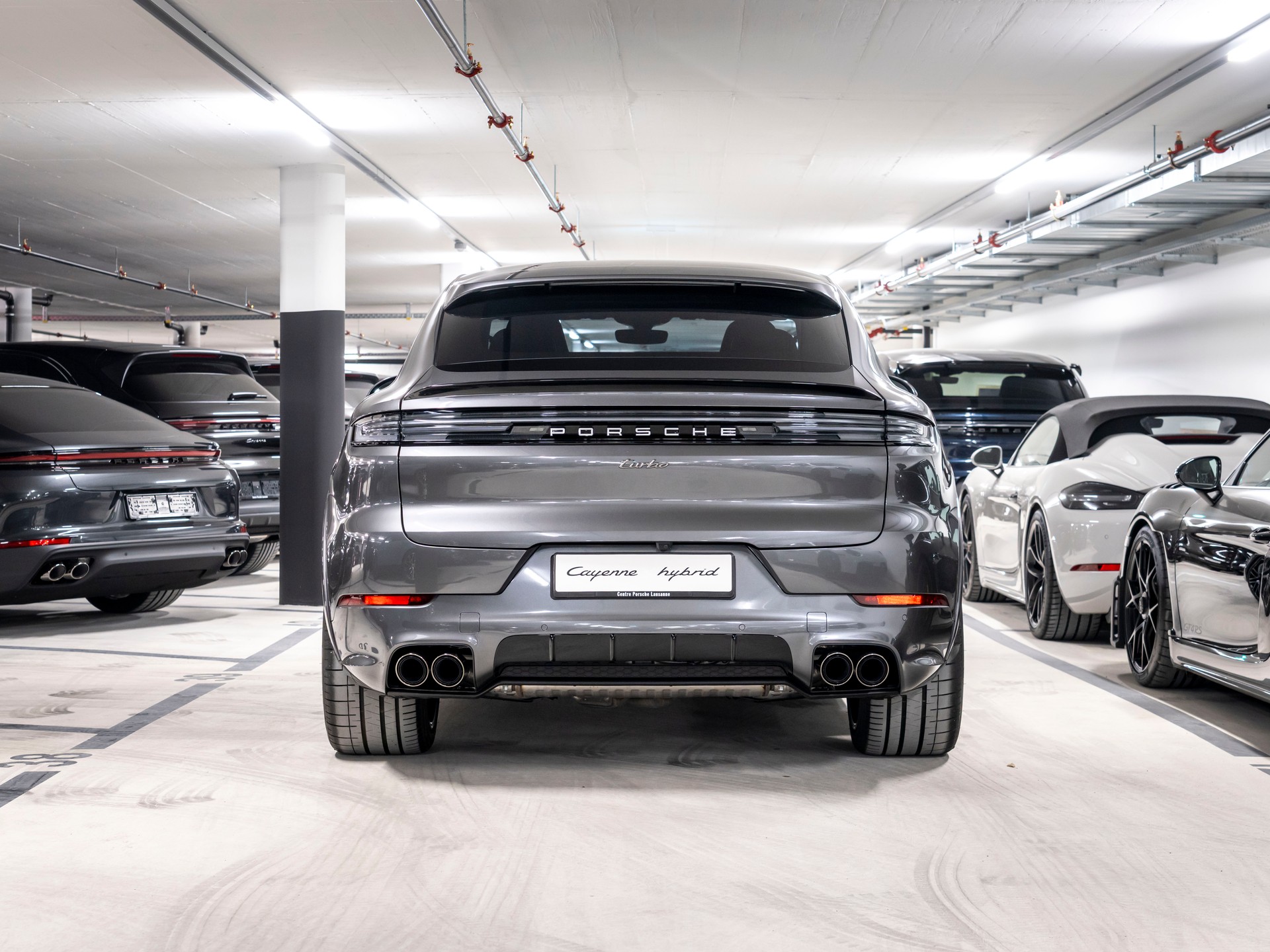 PORSCHE Cayenne Coupé Turbo E-Hybrid Tiptronic-image-4