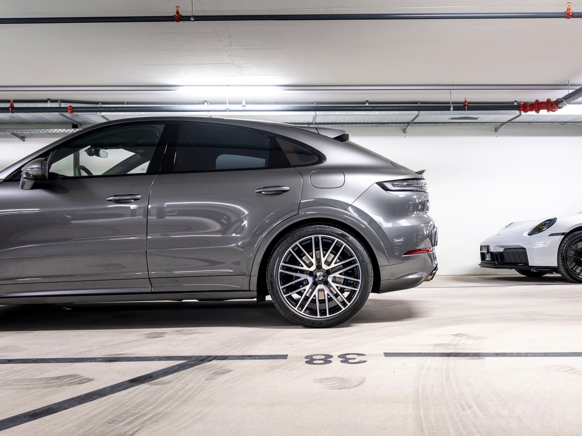 PORSCHE Cayenne Coupé Turbo E-Hybrid Tiptronic-image-6