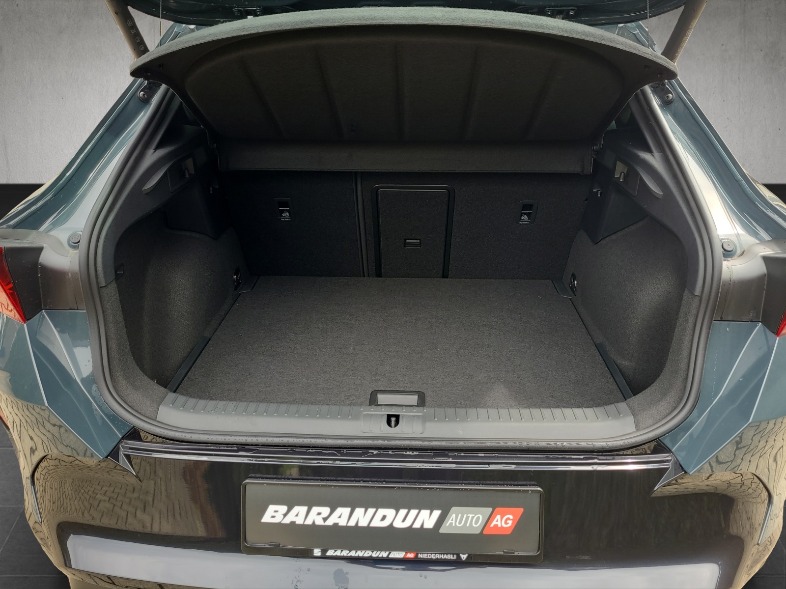 CUPRA Formentor 1.5 eTSI DSG-image-14