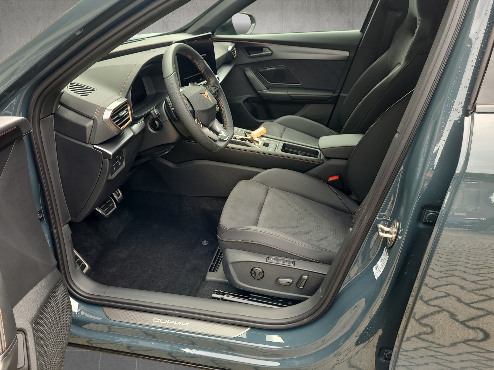 CUPRA Formentor 1.5 eTSI DSG-image-7