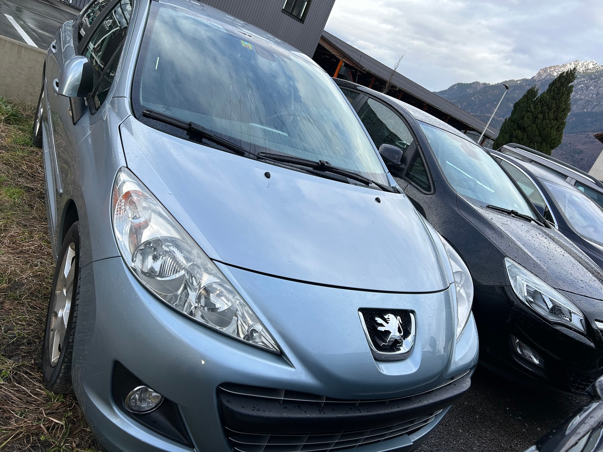 PEUGEOT 207 1.6 16V Turbo Sport-image-3