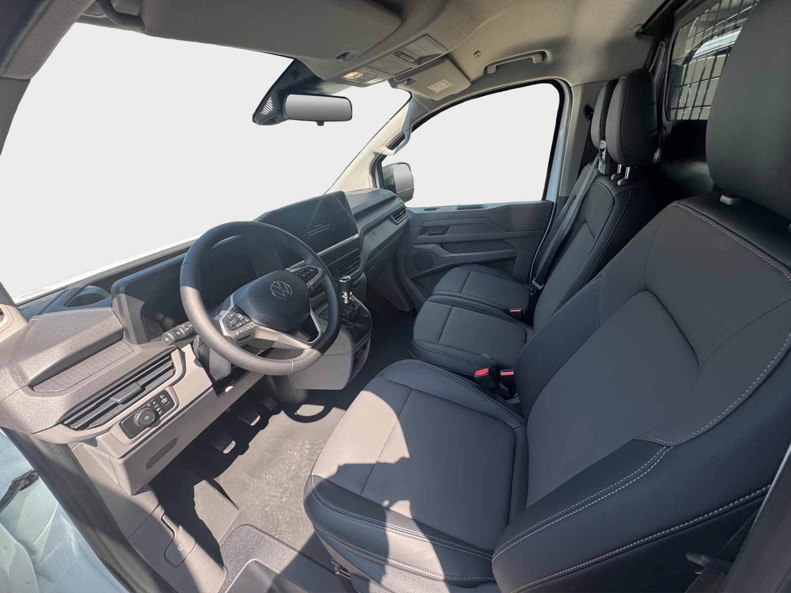 VW Transporter 2.0 TDI-image-8