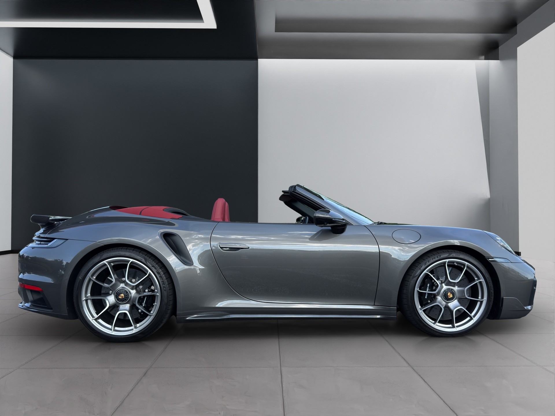 PORSCHE 911 Turbo S Cabriolet PDK-image-2