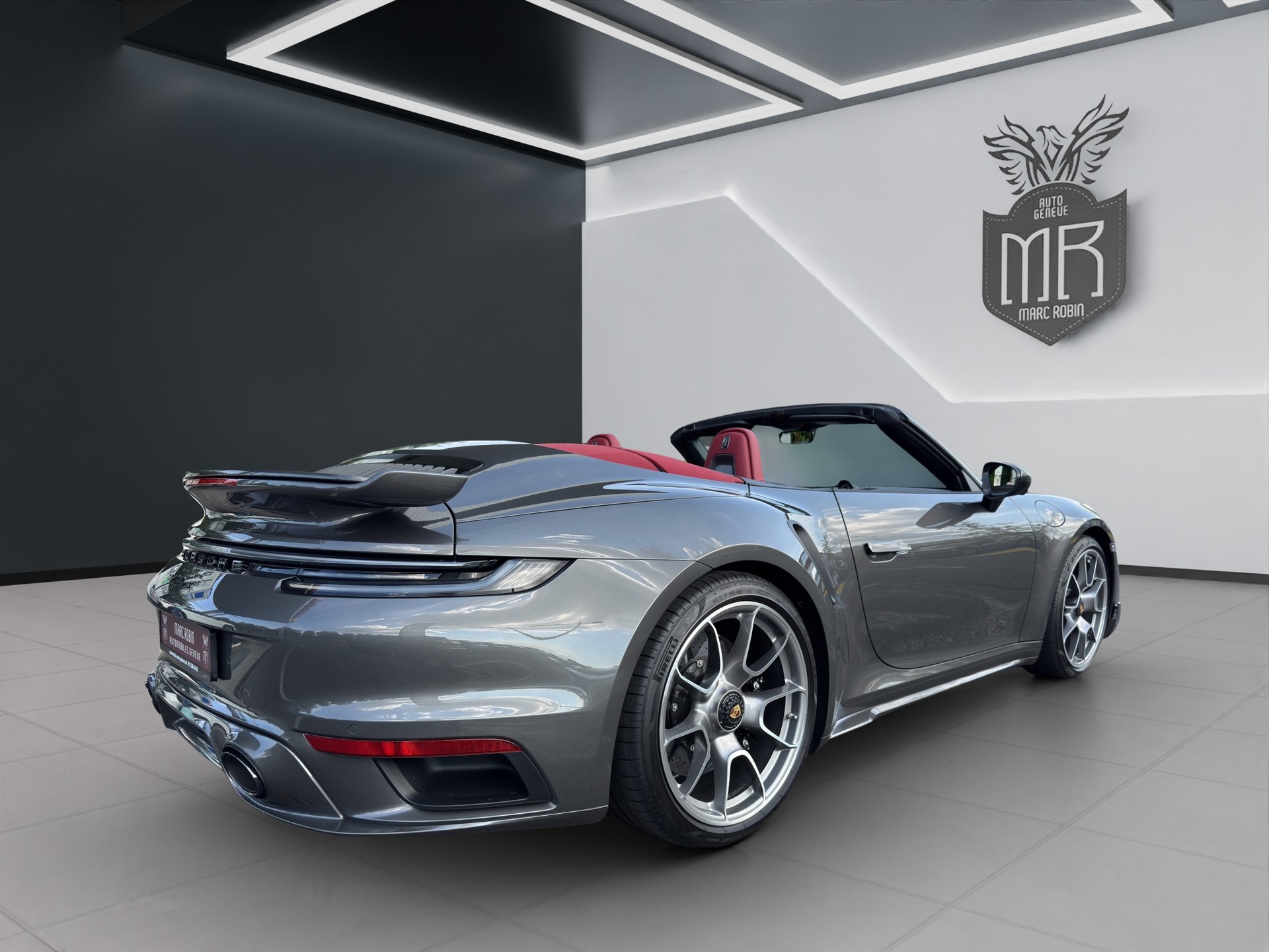 PORSCHE 911 Turbo S Cabriolet PDK-image-3