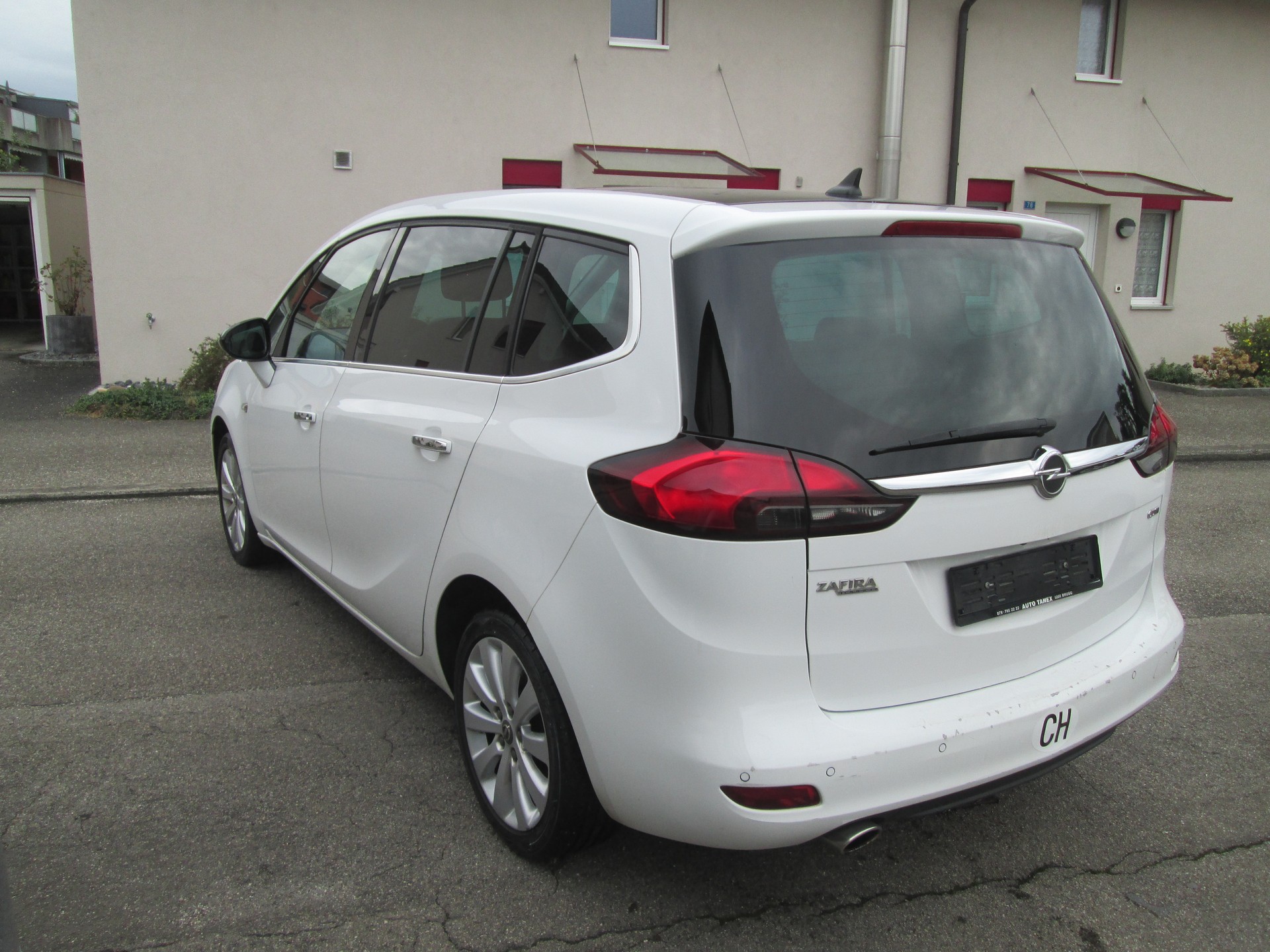 OPEL Zafira Tourer 2.0 CDTi Cosmo Automatic-image-2