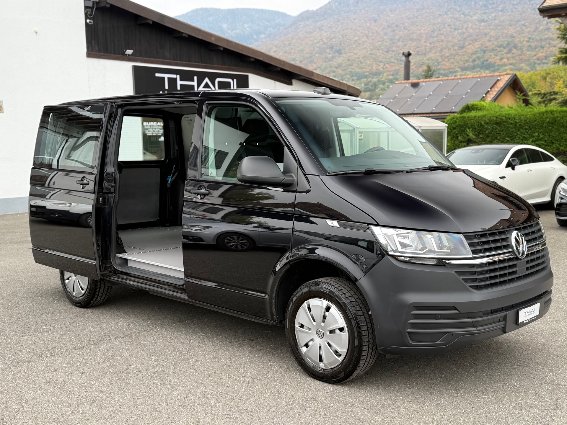 VW T6.1 2.0 TDI DSG / Aménagement habillage aluminium "Sortimo" Walter Rüegg SA-image-13