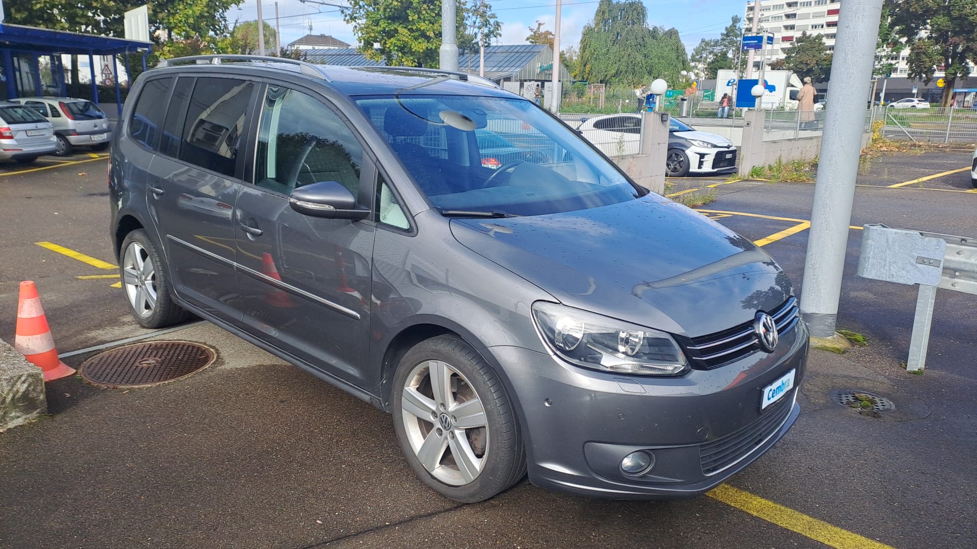 VW Touran 1.4 TSI Comfortline DSG-image-1