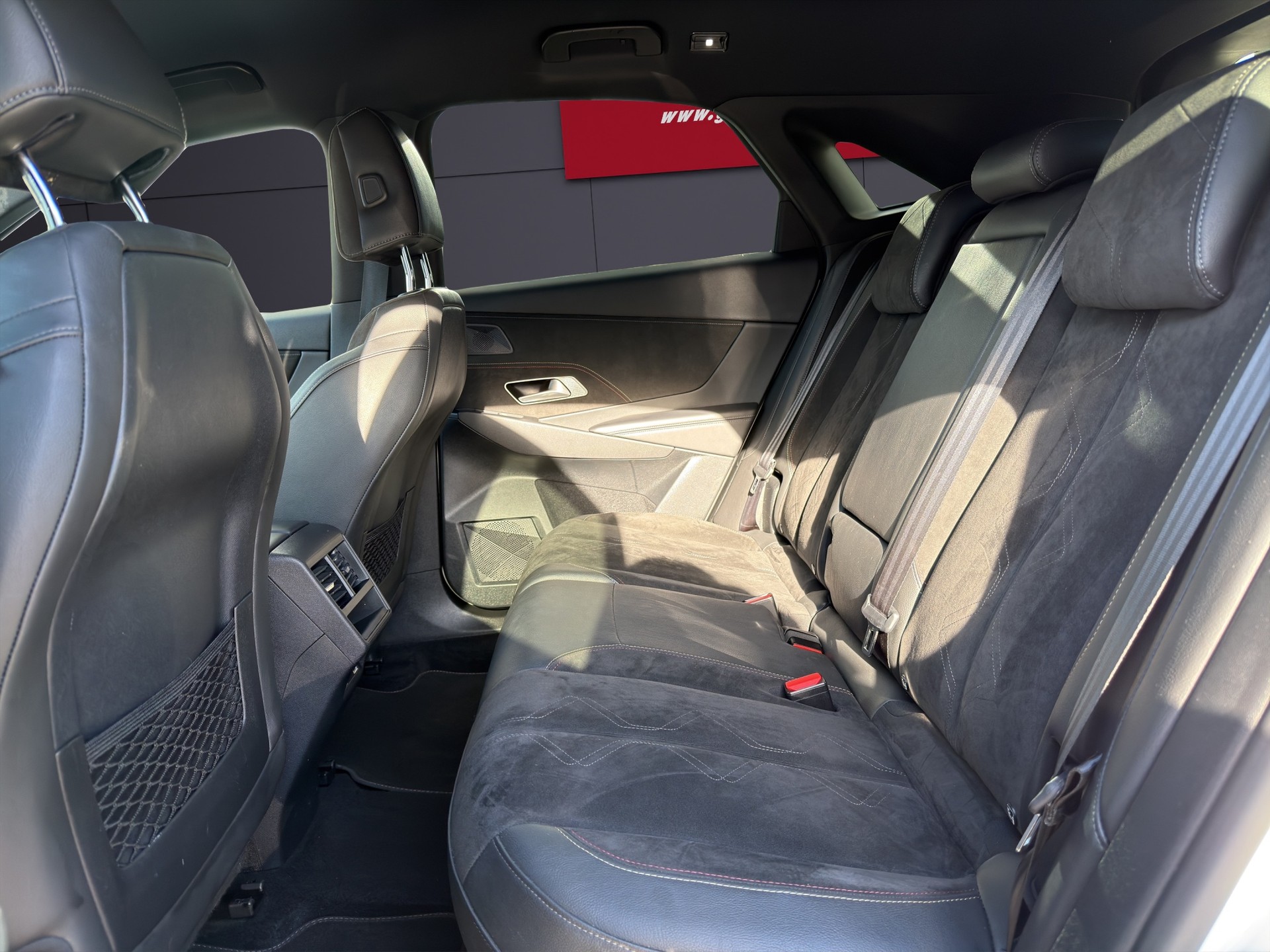 DS AUTOMOBILES DS7 1.6 THP Performance Line-image-6