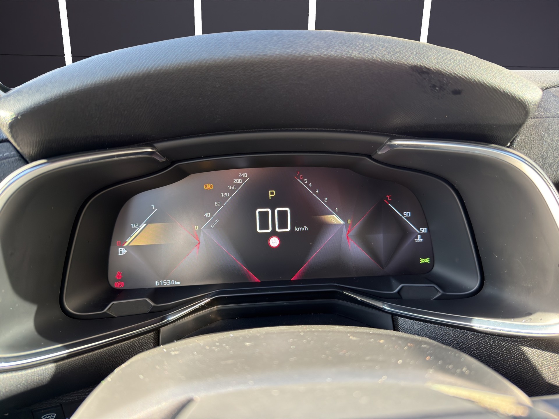 DS AUTOMOBILES DS7 1.6 THP Performance Line-image-8