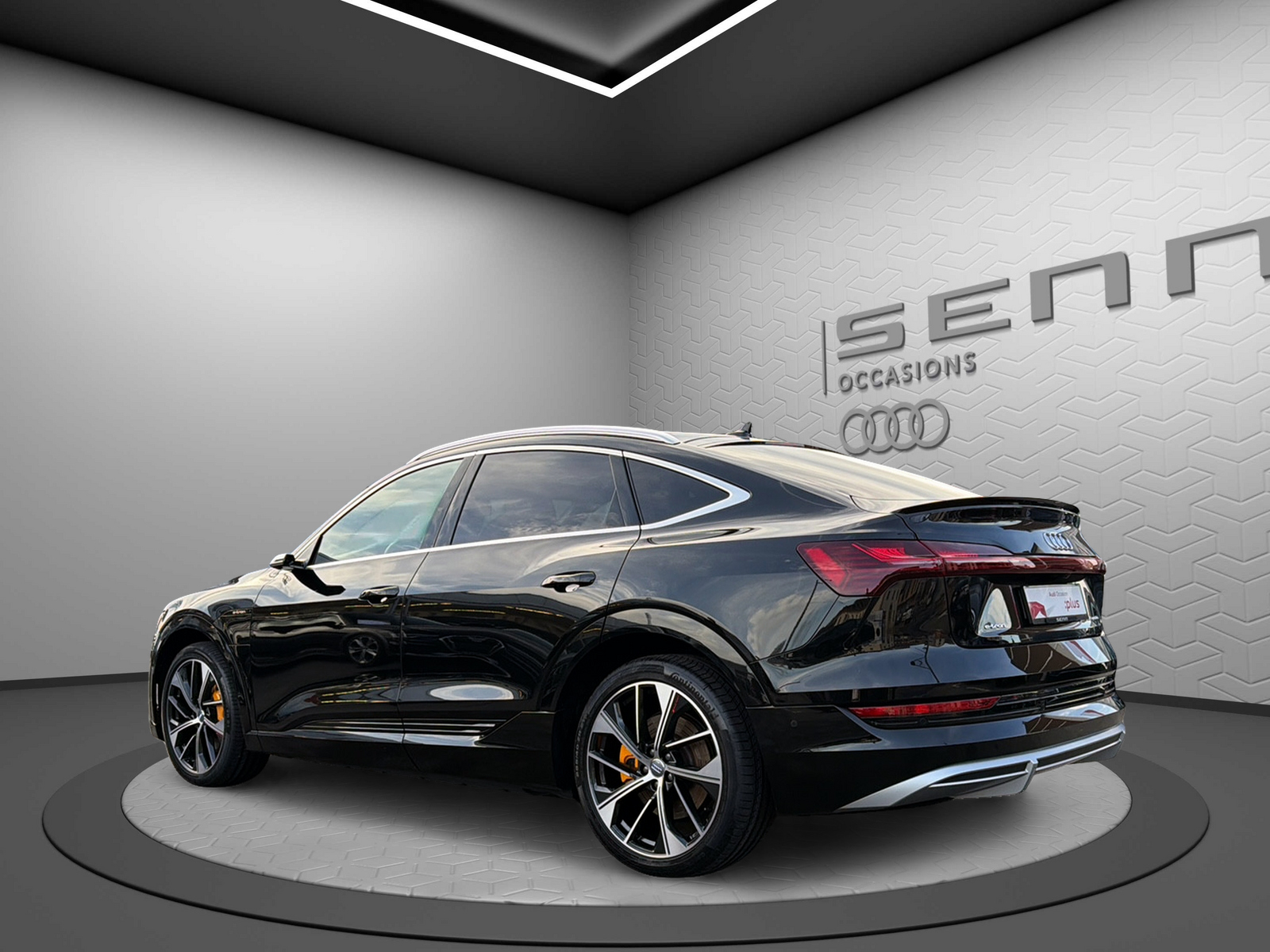 AUDI e-tron 55 Sportback S Line quattro-image-3