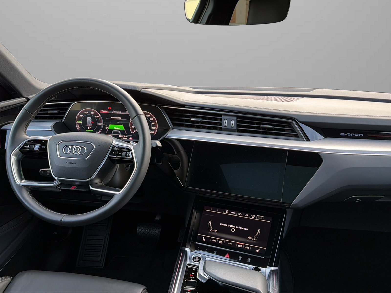 AUDI e-tron 55 Sportback S Line quattro-image-12