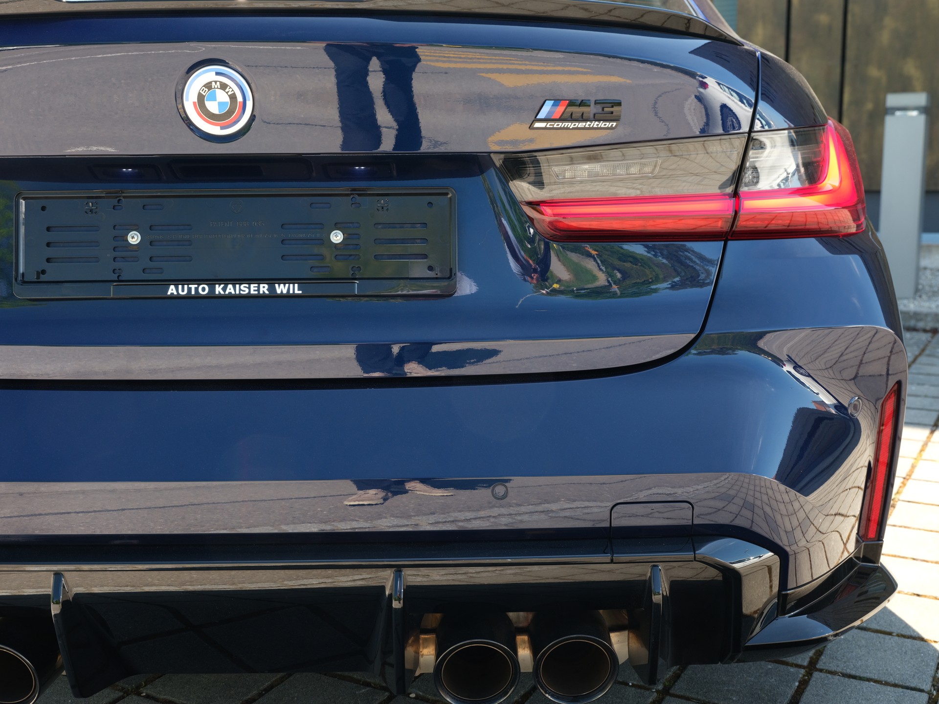 BMW M3 Competition M xDrive-image-10