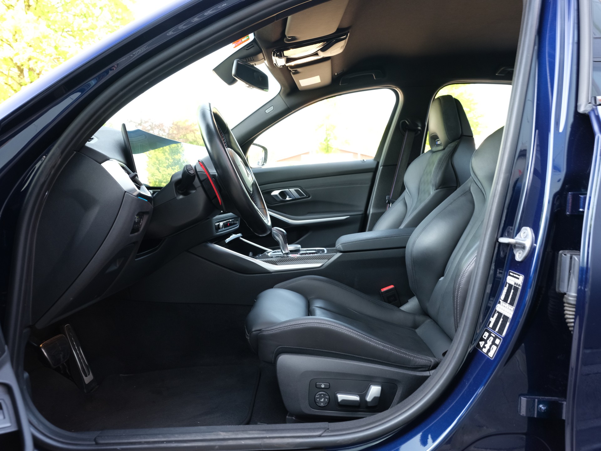 BMW M3 Competition M xDrive-image-13