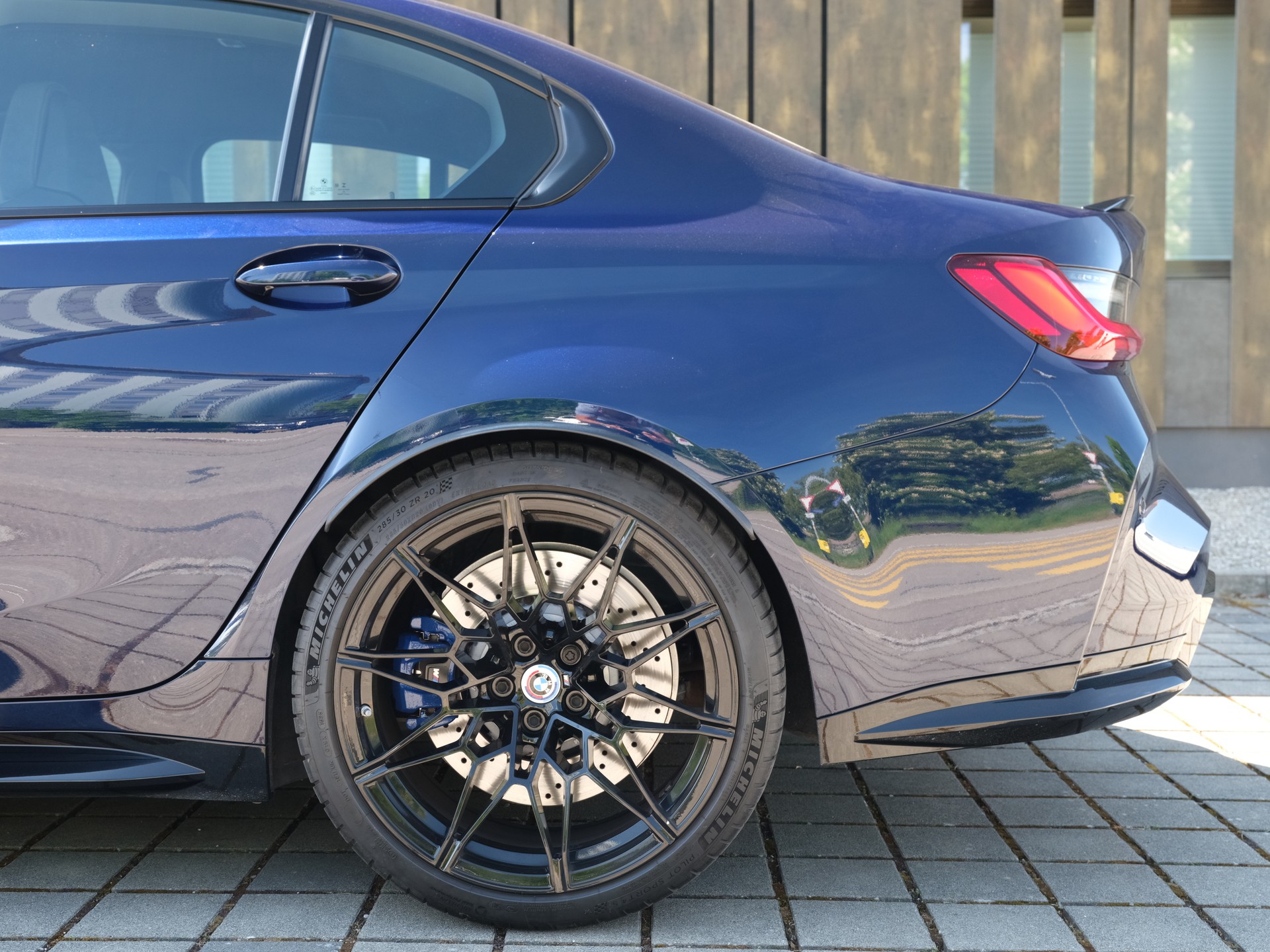 BMW M3 Competition M xDrive-image-6