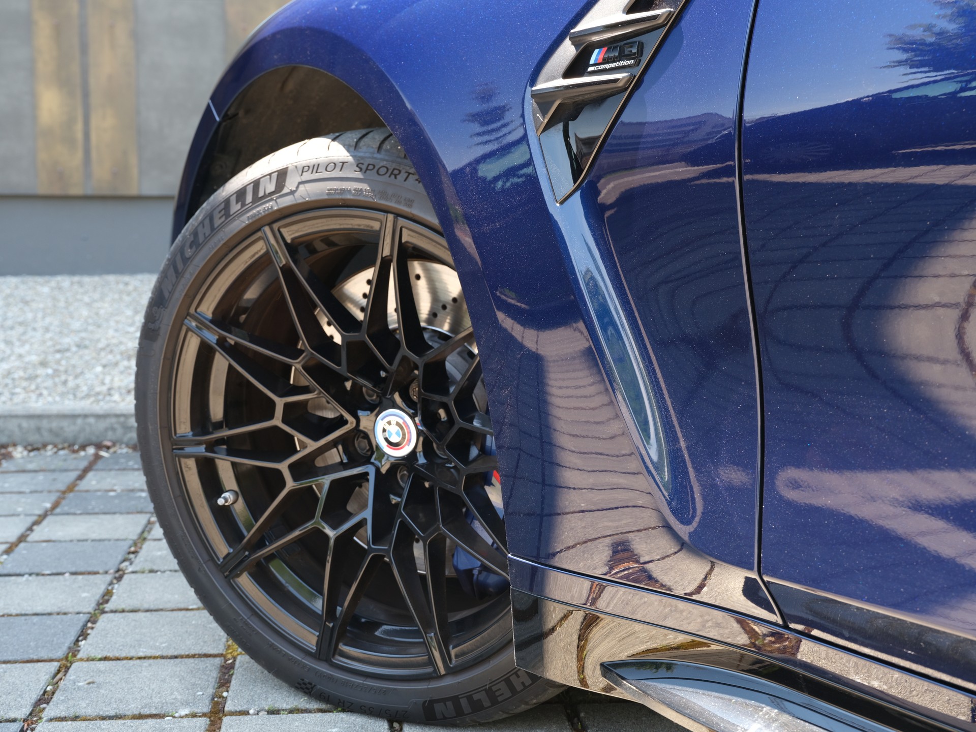 BMW M3 Competition M xDrive-image-9