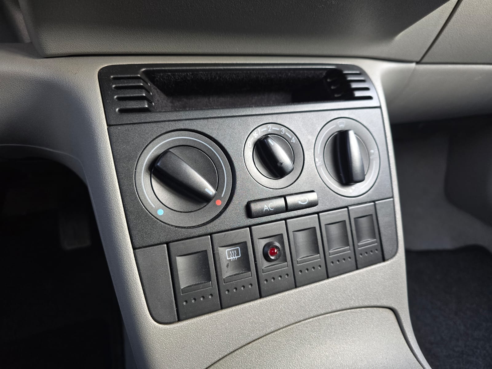 VW Lupo 100PS Comfortline ABS-image-13