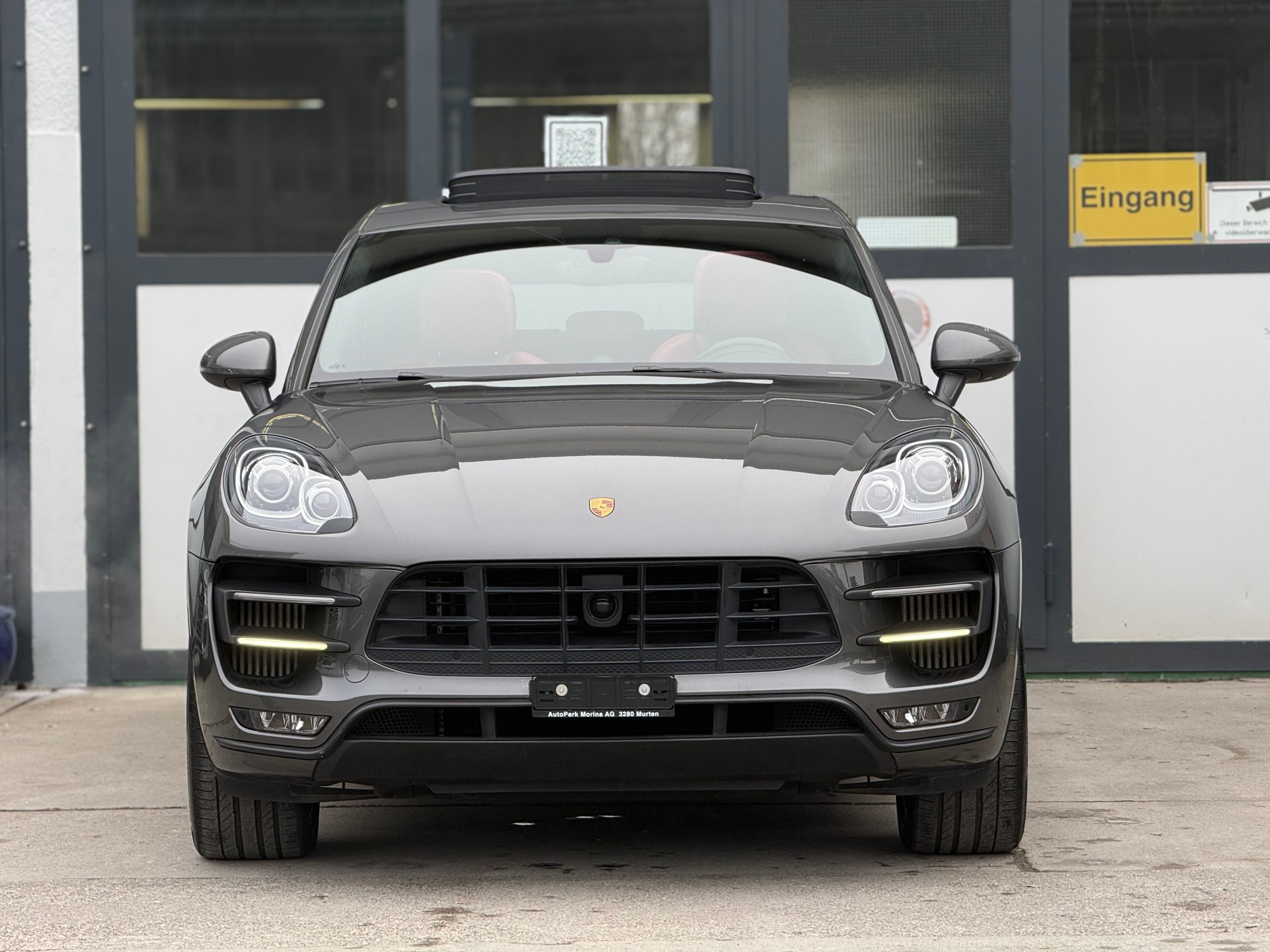 PORSCHE Macan Turbo PDK-image-2