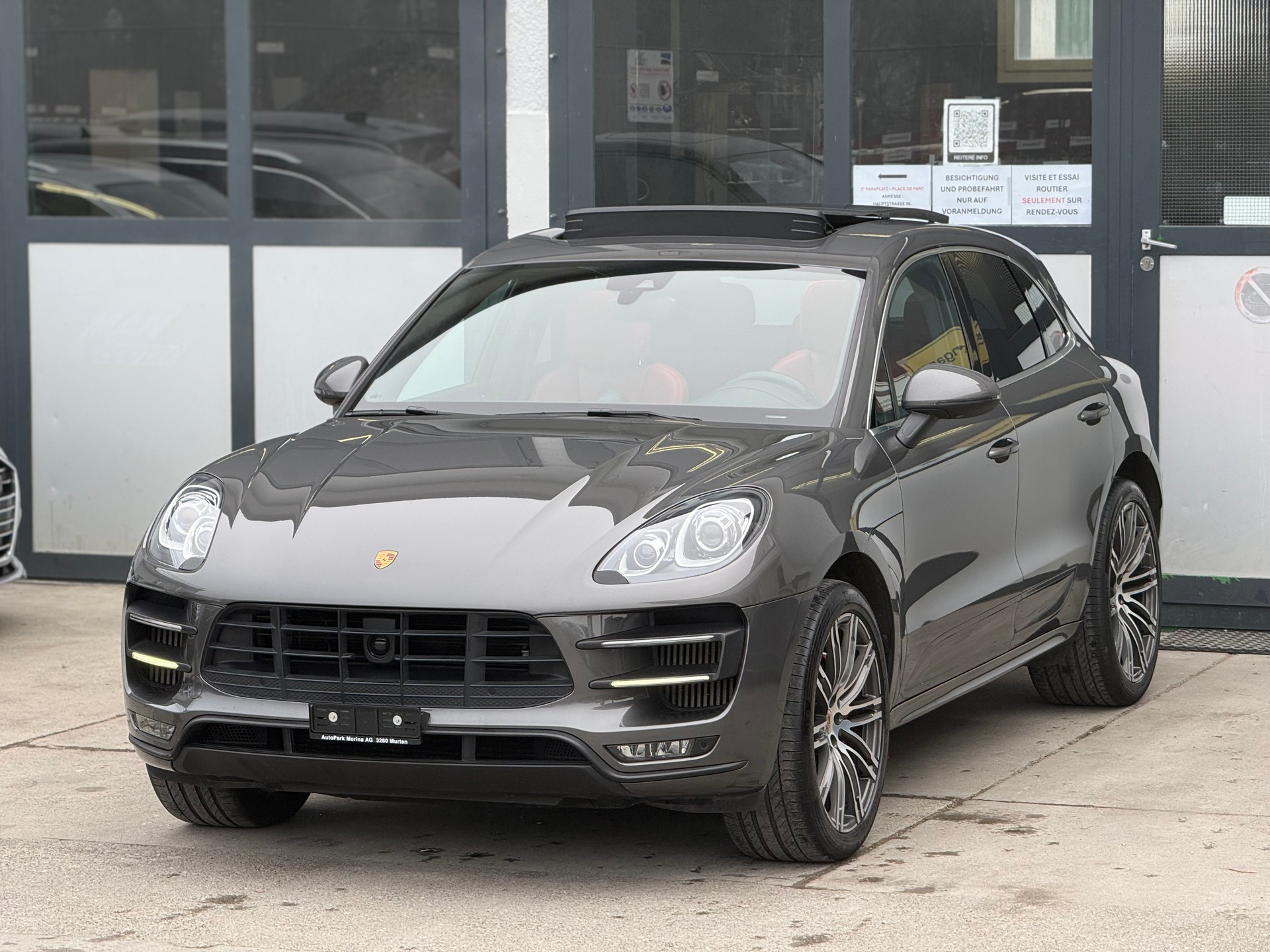 PORSCHE Macan Turbo PDK-image-1
