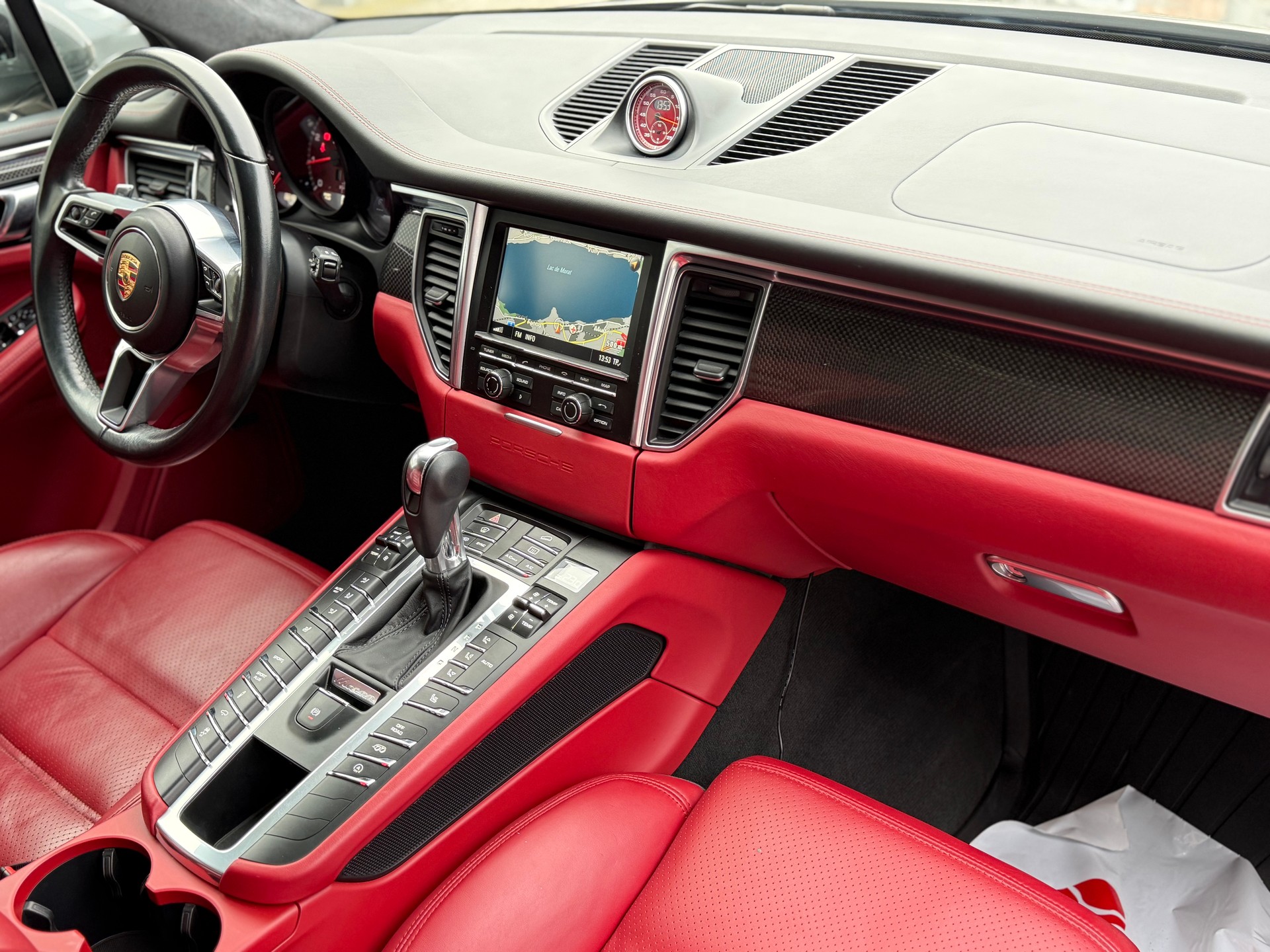 PORSCHE Macan Turbo PDK-image-14