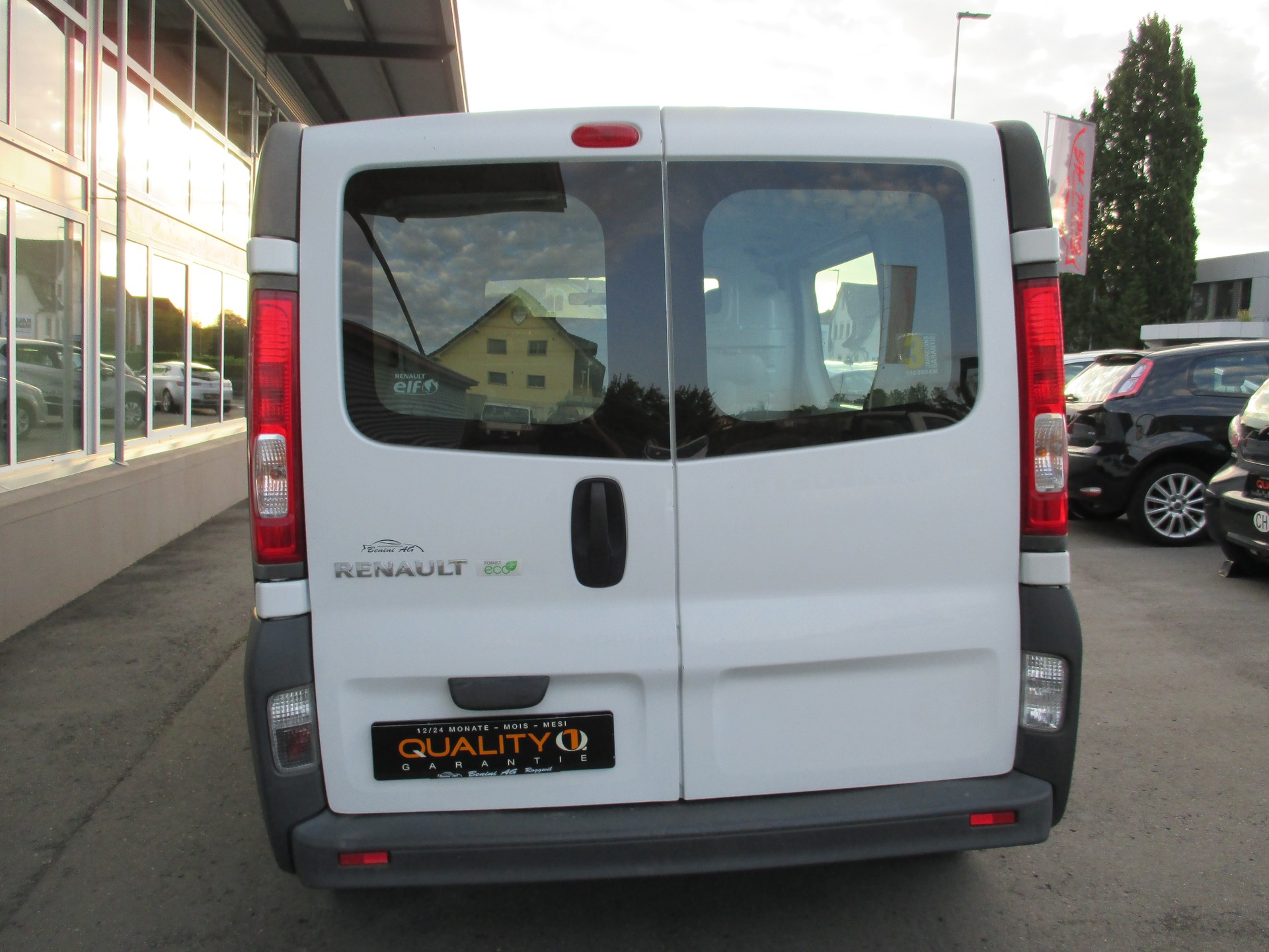 RENAULT Trafic 2.0 dCi 90 2.7t L1H1-image-5