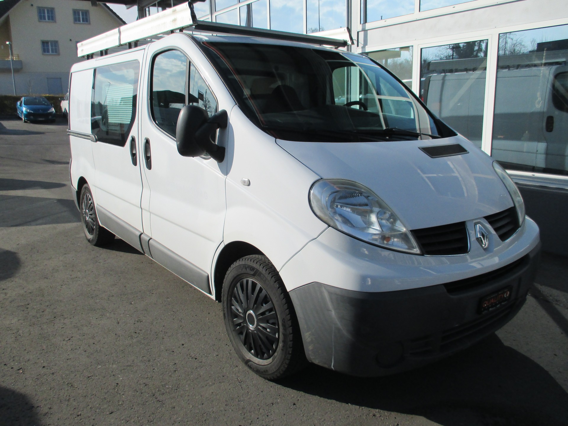 RENAULT Trafic 2.0 dCi 90 2.7t L1H1-image-2