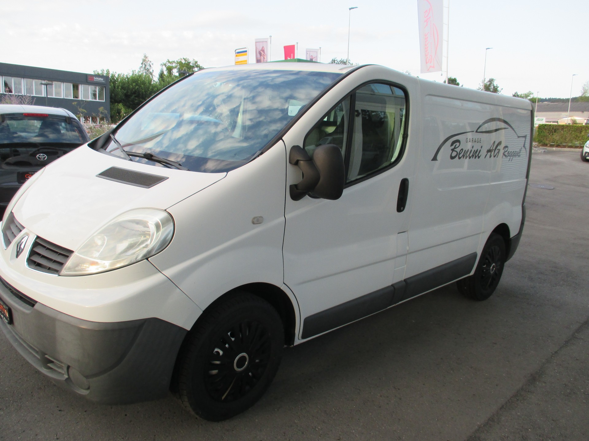 RENAULT Trafic 2.0 dCi 90 2.7t L1H1-image-7