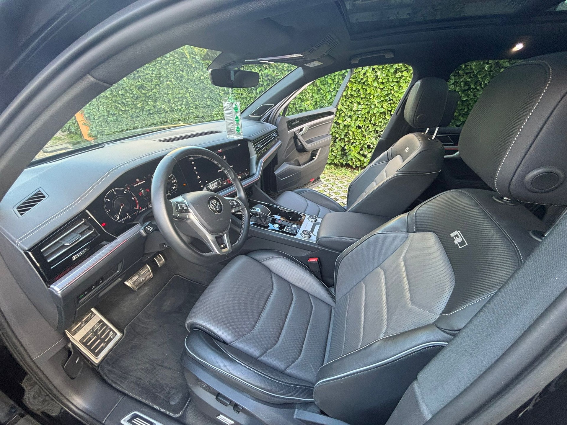 VW Touareg 3.0 TDI R Line Tiptronic-image-6