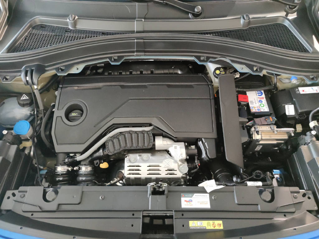 CITROEN C3 1.2 Hybrid Max-image-8