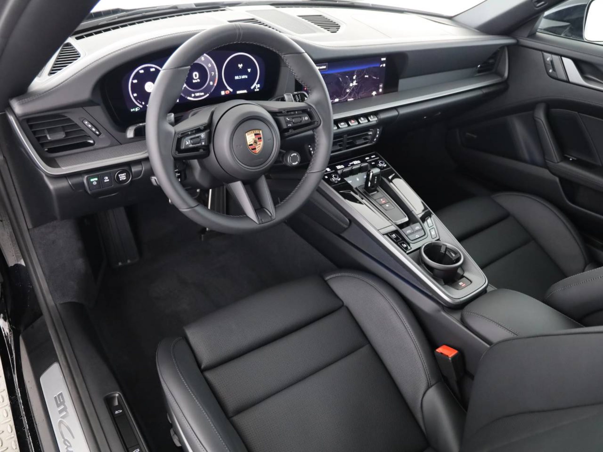PORSCHE 911 Carrera 4S Cabriolet-image-11