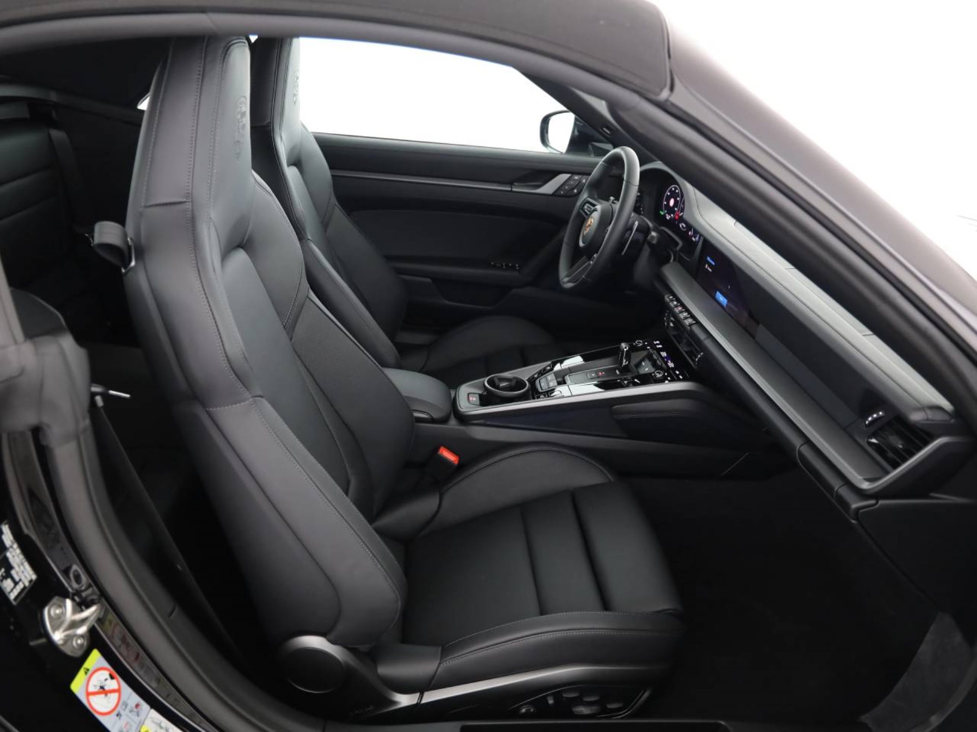 PORSCHE 911 Carrera 4S Cabriolet-image-15