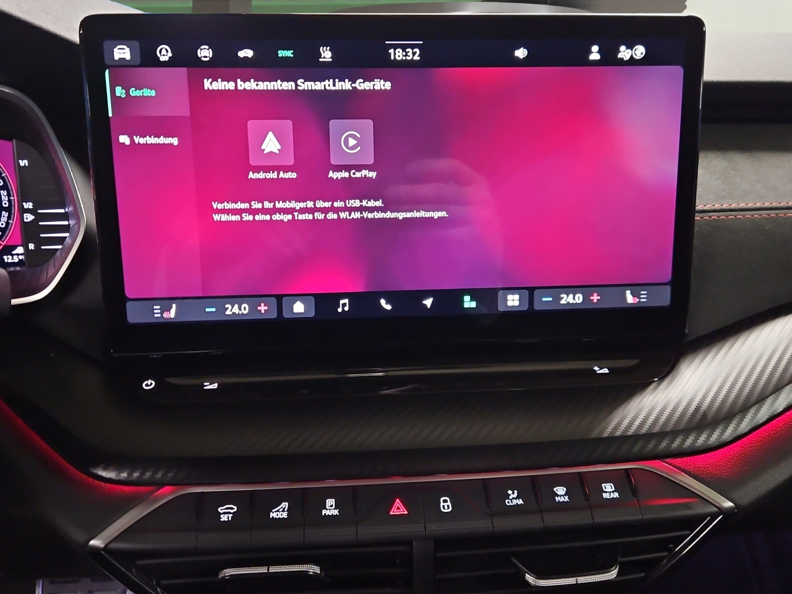 SKODA Octavia Combi 2.0 TSI DSG RS-image-15